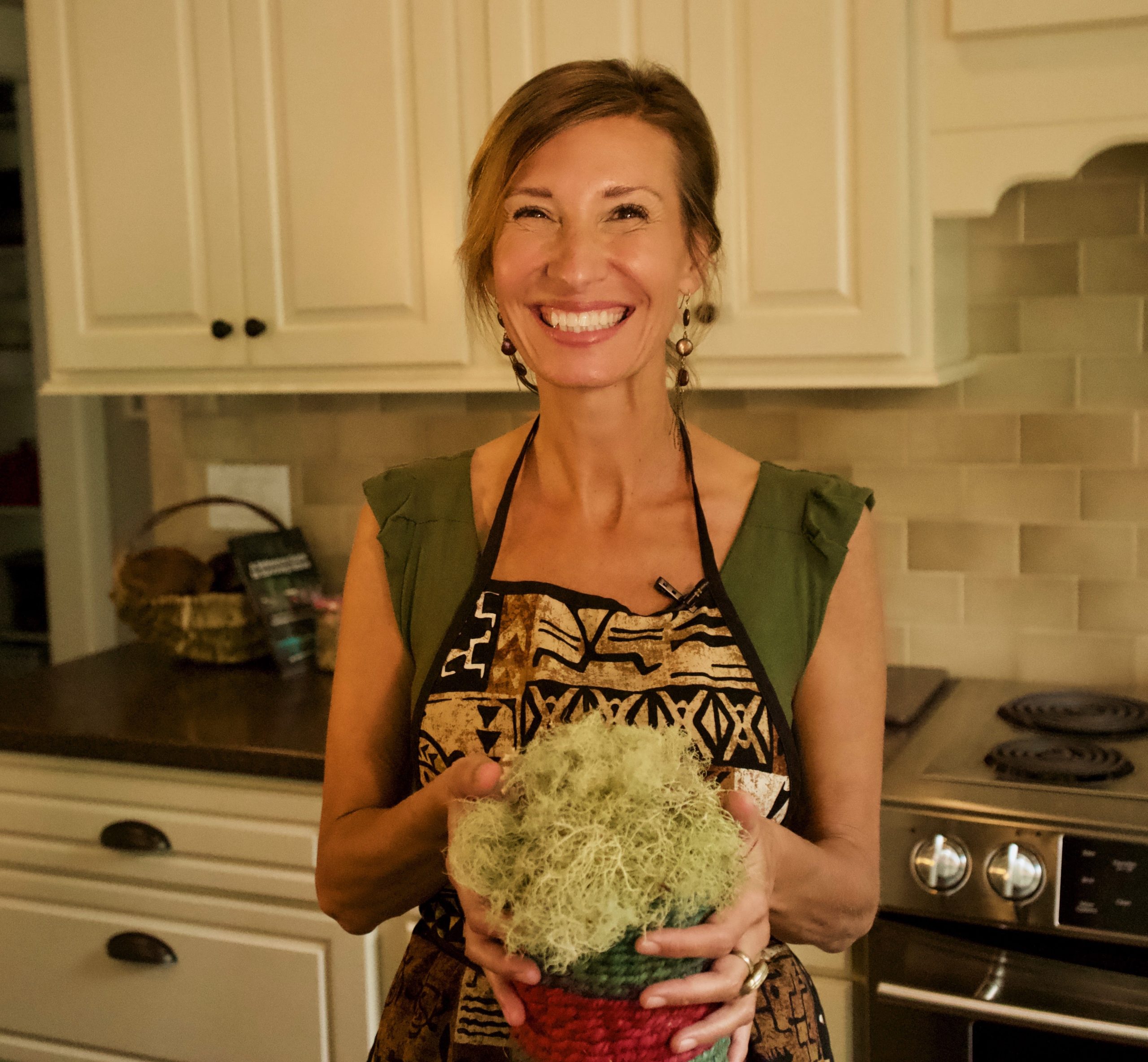 Why I Never Leave Home Without My Herbal Travel Pack  DIY Bonus – How to make an herbal tincture