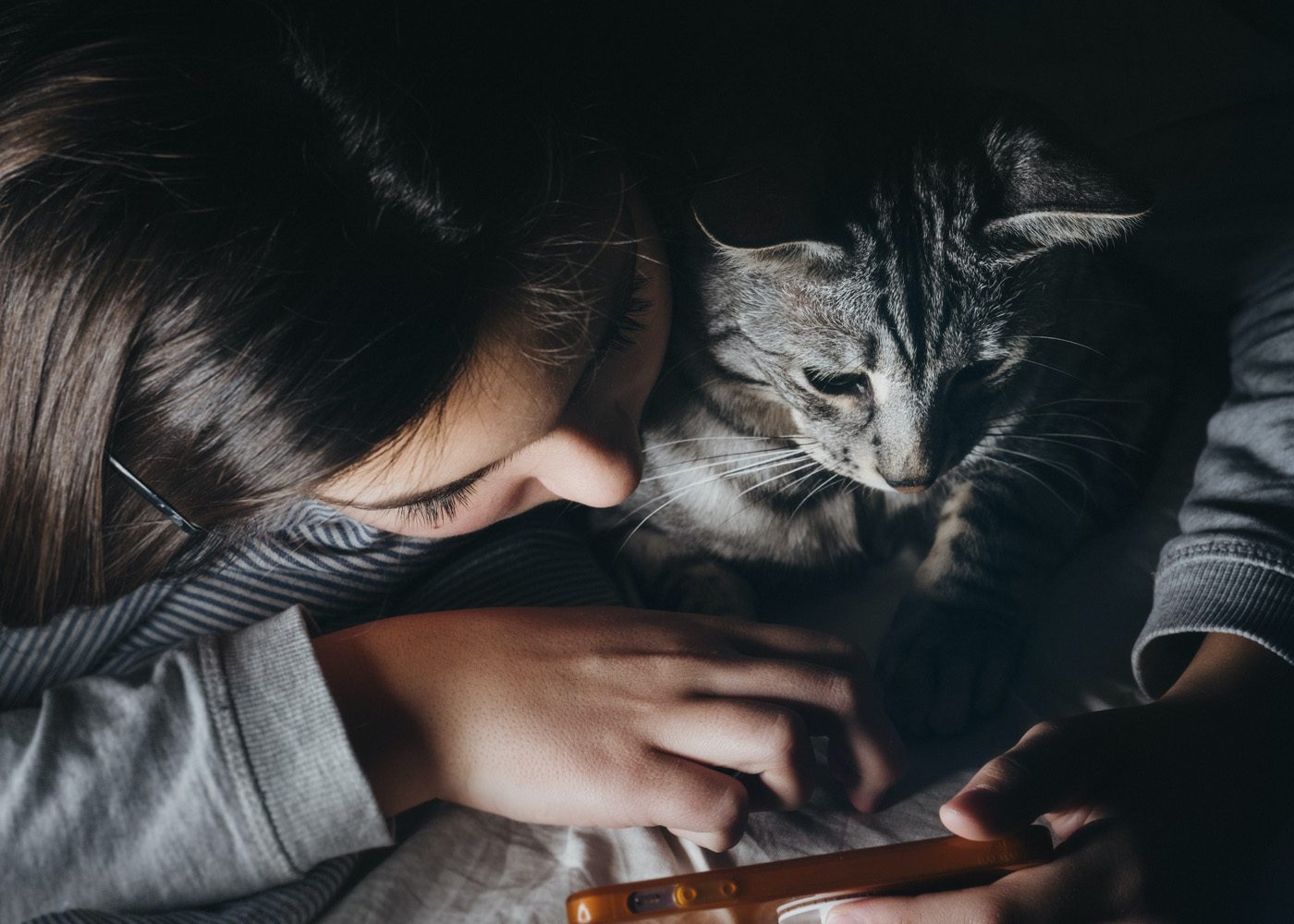 5 Simple Methods for Boosting Oxytocin, the Happiness Hormone