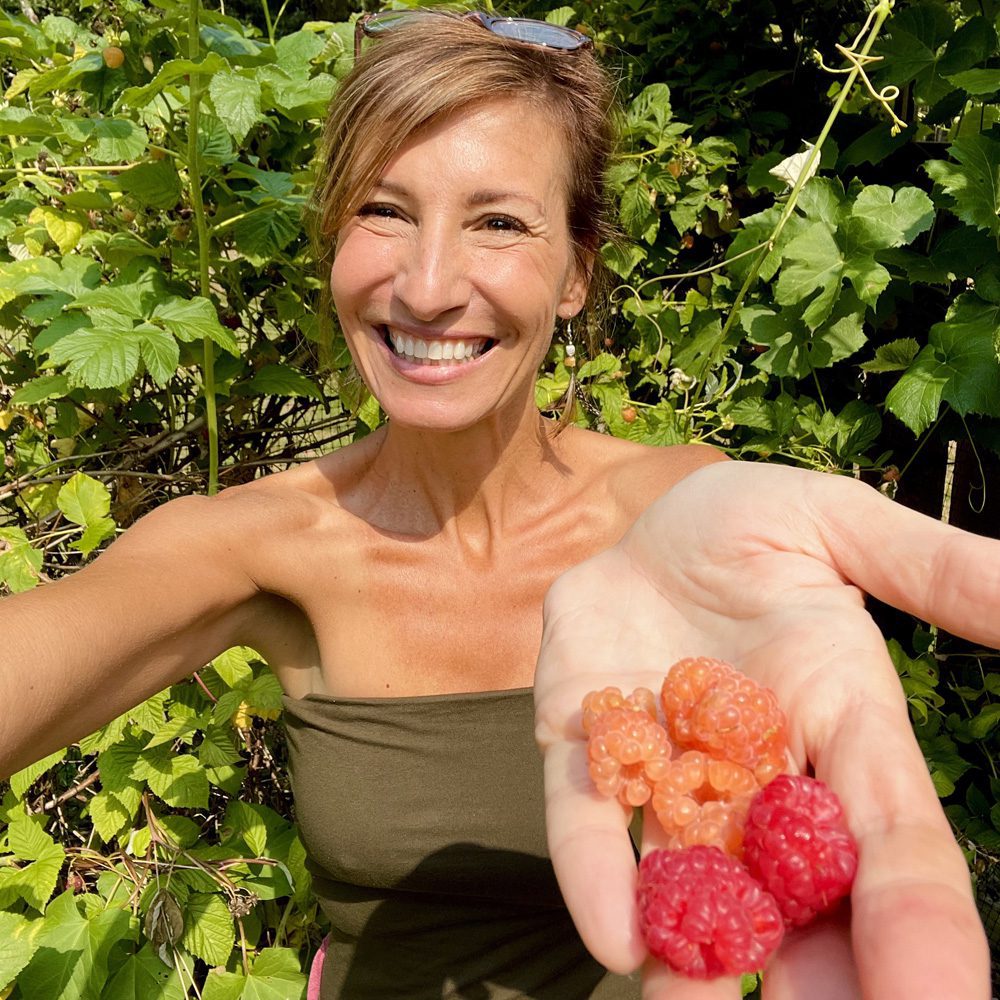 Can Gardening Improve Your Health & Happiness? You Bet! Here’s Why.