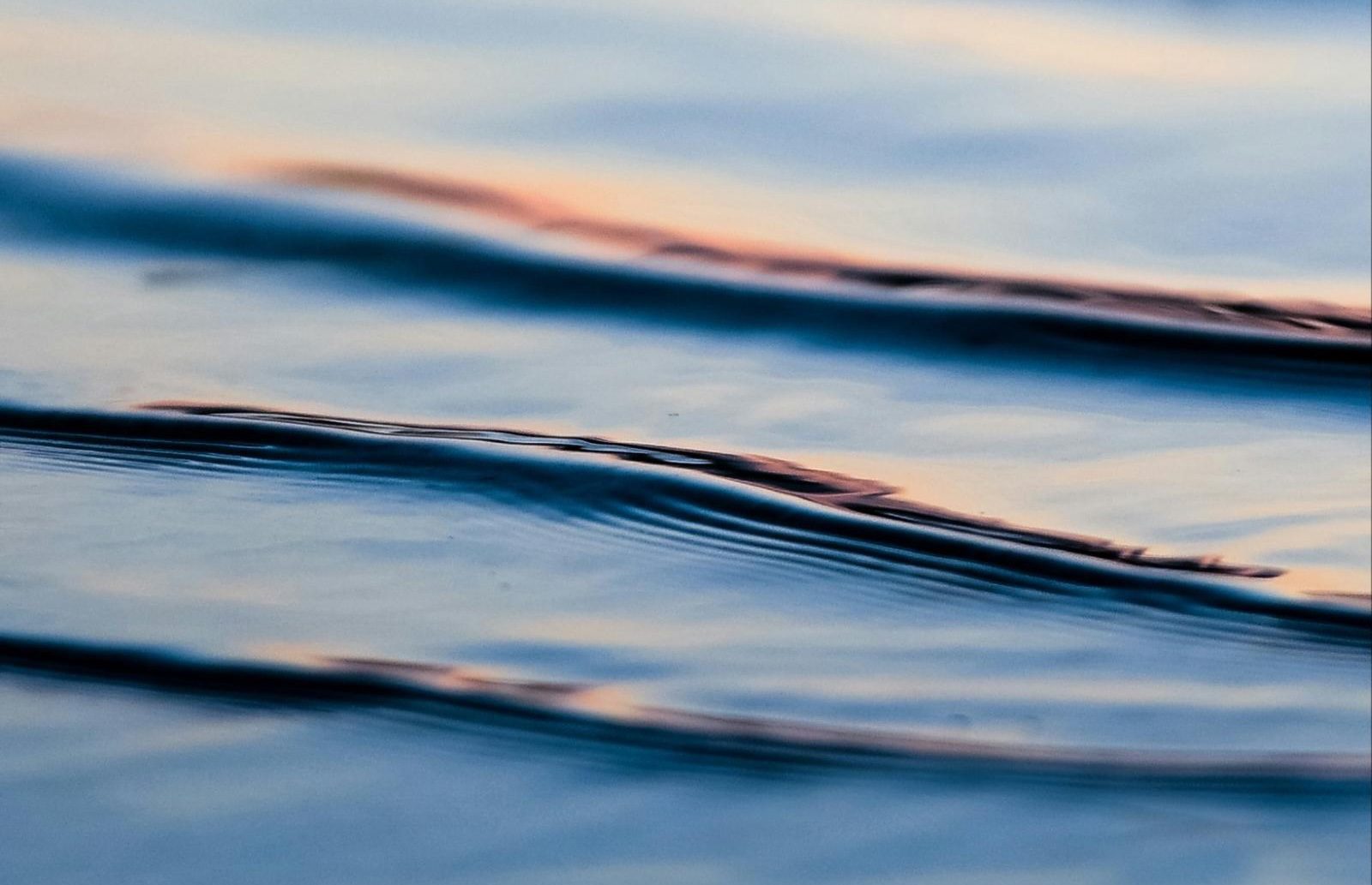 gentle ripples