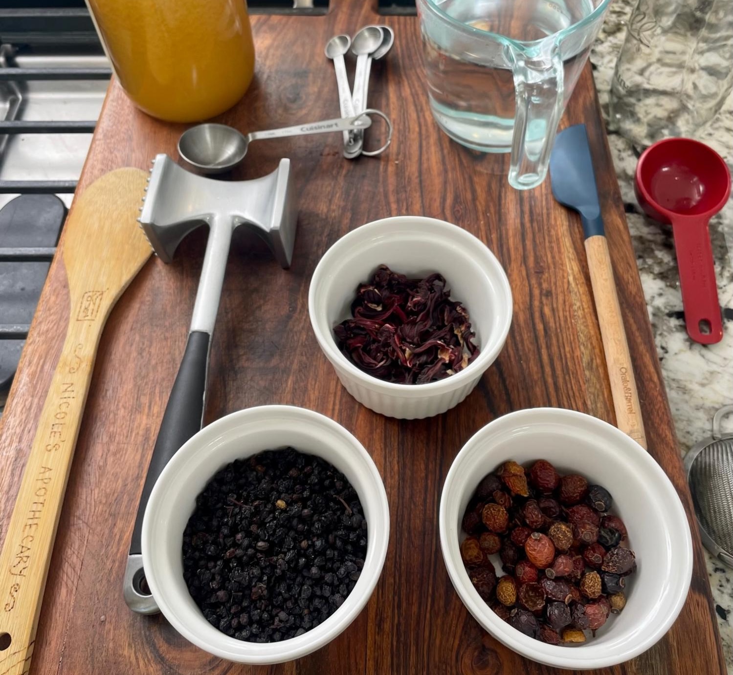 apothecary botanicals and supplies