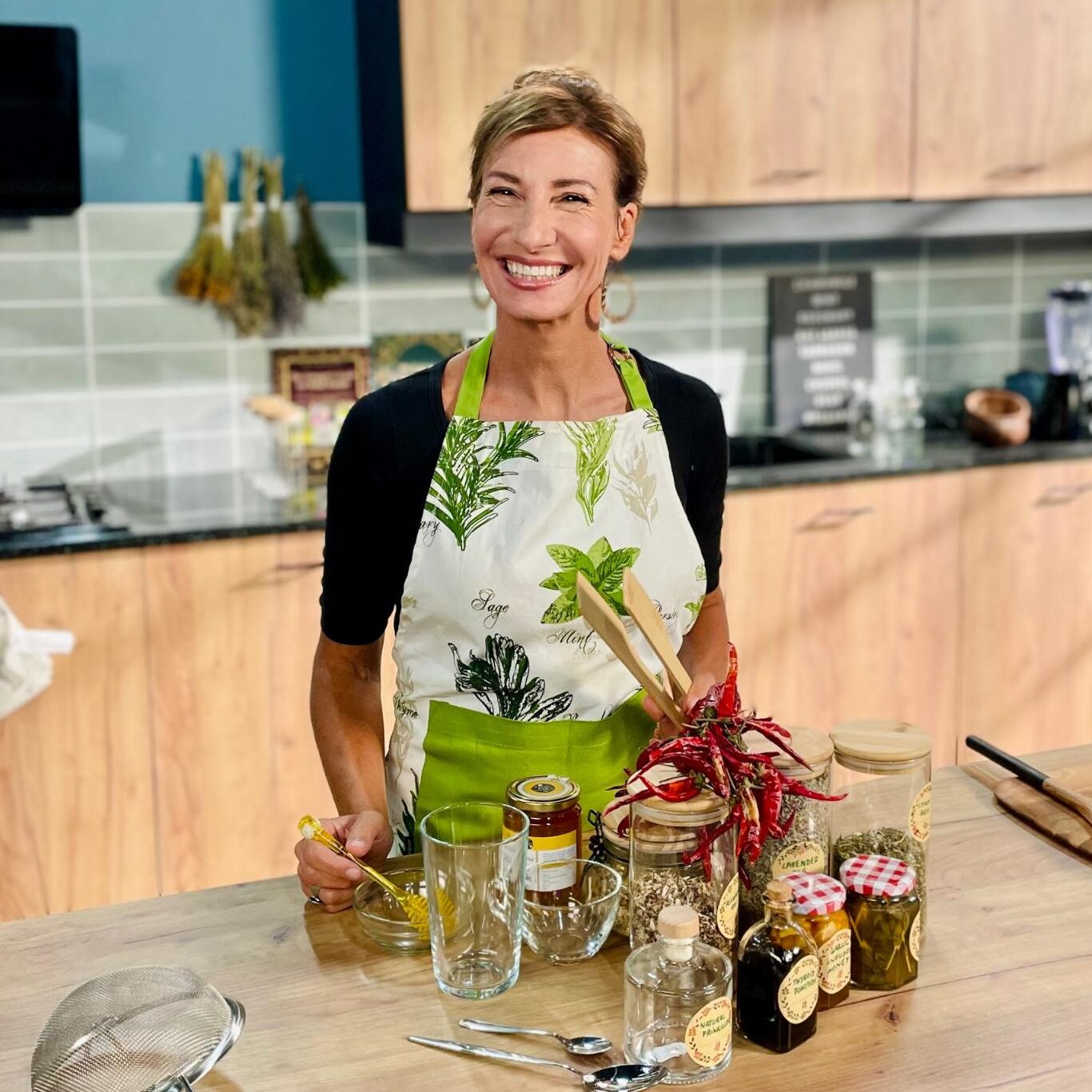 Nicole Apelian's herbal academy